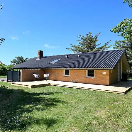 I Vejlby Klit Ved Vesterhavet Sj318